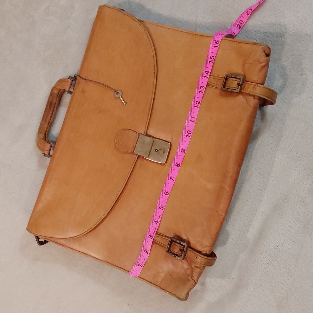 Vintage Genuine Distressed Tan Leather Portfolio Mens Briefcase - Picture 14 of 16